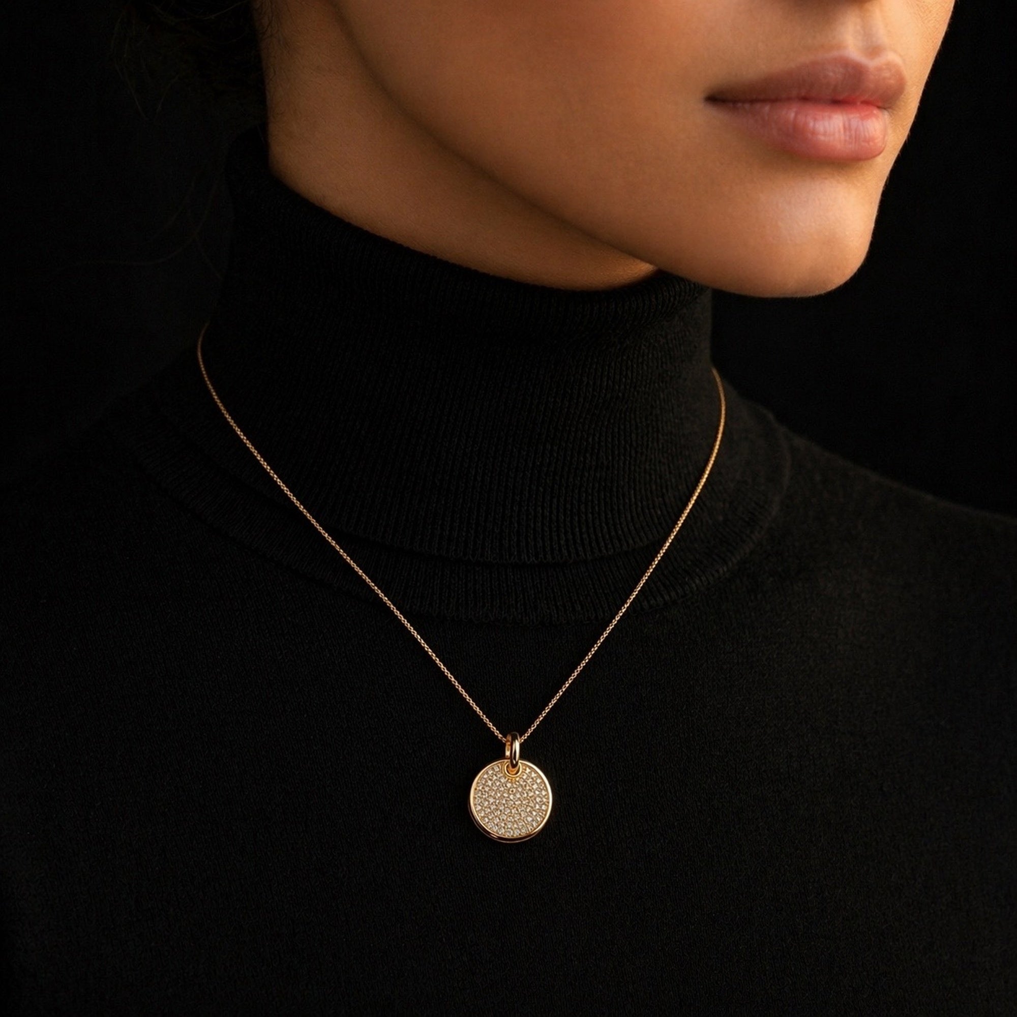 Luxury Round Crystal Pendant Necklace