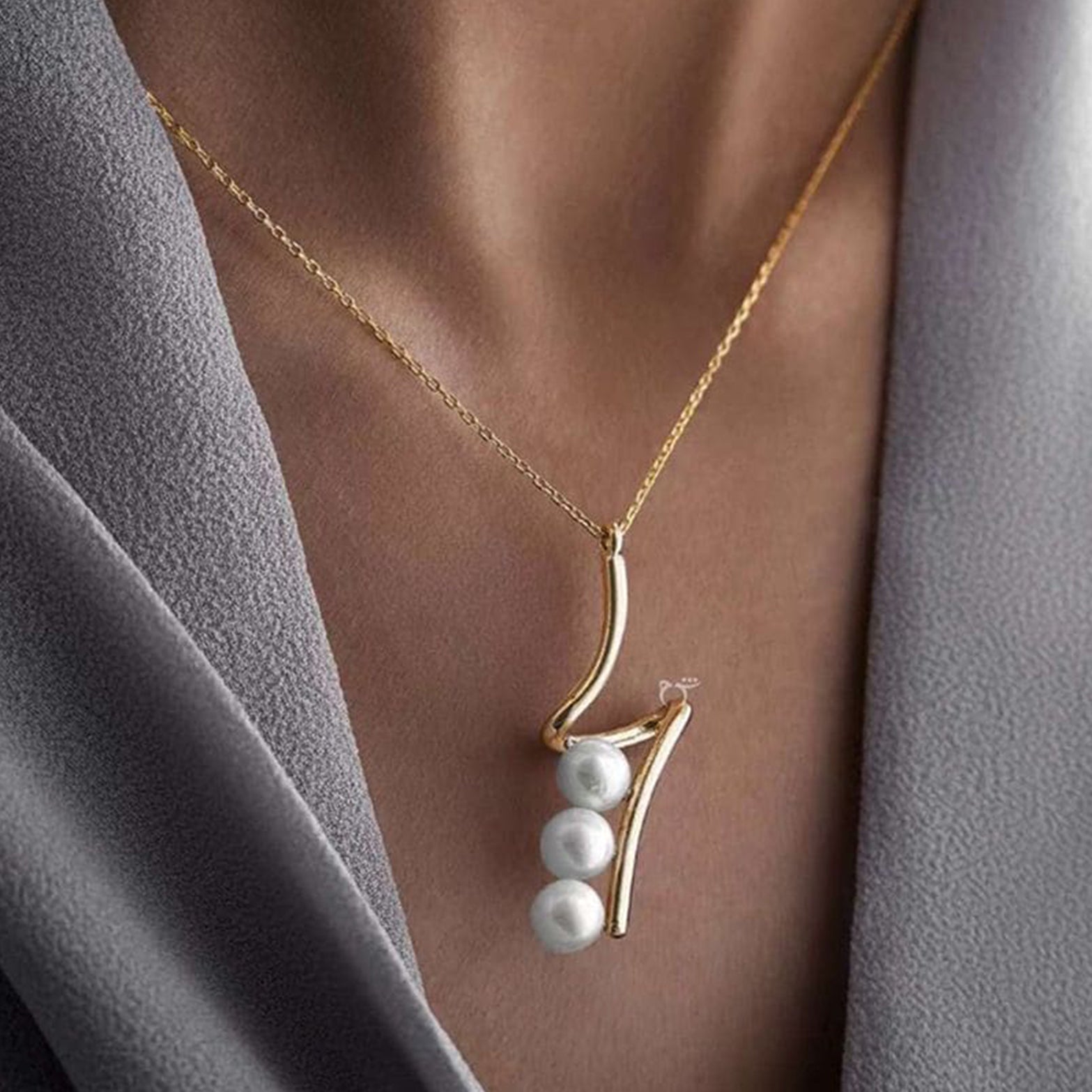 Modern Pendant Necklace